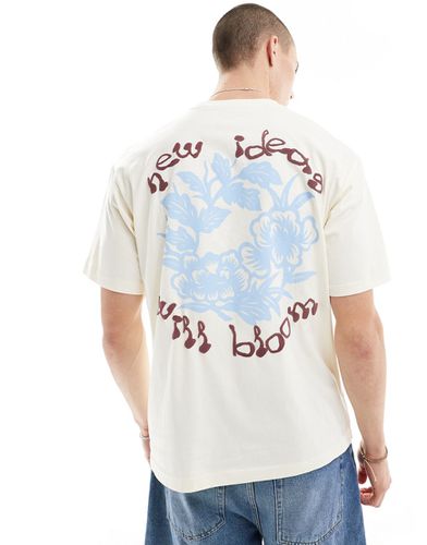 T-shirt à imprimé botanique au dos - Écru - Pull & bear - Modalova