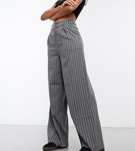 Pantalon droit large style années 90 à fines rayures - Gris et blanc - Reclaimed Vintage - Modalova