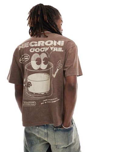 T-shirt coupe carrée courte à imprimé Negroni - Marron délavé - Reclaimed Vintage - Modalova