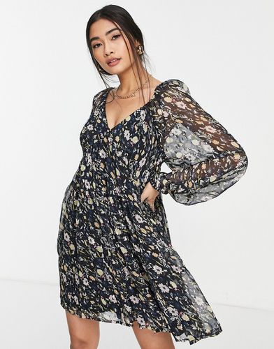 Robe rétro courte à imprimé fleuri - River Island - Modalova