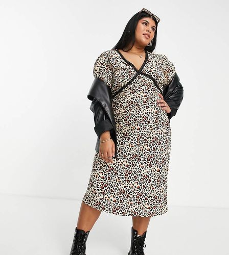 Robe rétro mi-longue à col en V et imprimé léopard avec finitions en dentelle - Wednesday's Girl Curve - Modalova