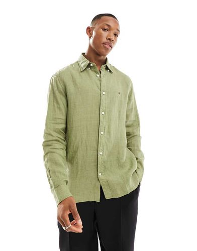 Chemise coupe classique unie teintée - olive - Tommy Hilfiger - Modalova