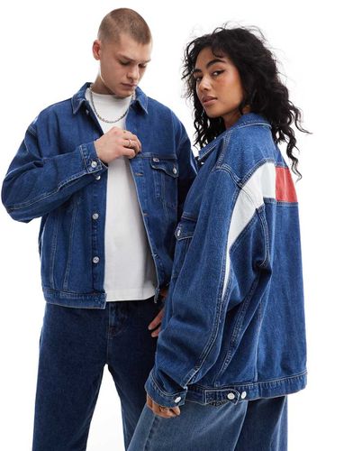 Aiden - Veste camionneur unisexe en denim - Délavage moyen - Tommy Jeans - Modalova