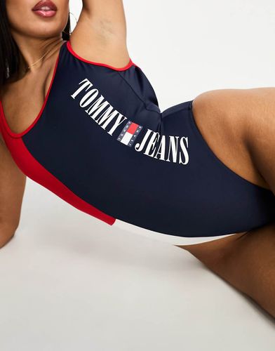 Tommy Jeans - Archive Runway - Maillot 1 pièce - Bleu marine et rouge - Tommy Hilfiger - Modalova