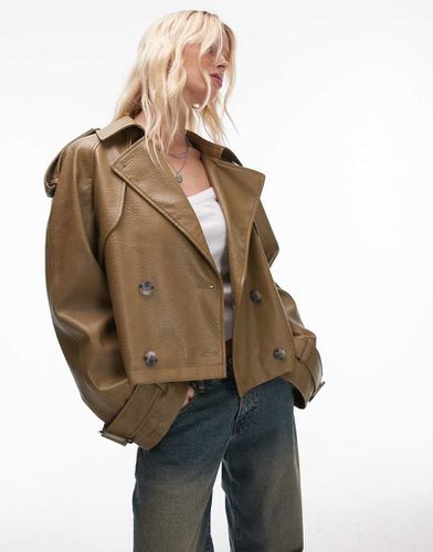 Trench-coat court texturé en similicuir - Sauge - Topshop - Modalova