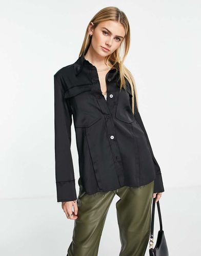 Chemise satinée à bords bruts - Topshop - Modalova