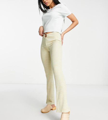 Pantalon évasé teint par section - Écru - Topshop Petite - Modalova