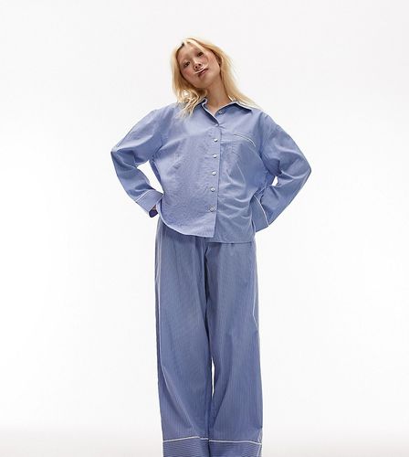 Pyjama avec pantalon et chemise en coton à rayures - ton sur ton - Topshop Petite - Modalova