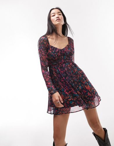 Robe courte virevoltante imprimée à manches longues avec empiècements froncés - Topshop Petite - Modalova