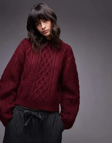 Pull oversize en maille torsadée à manches arrondies - Bordeaux - Topshop - Modalova