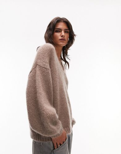 Pull en maille à col en V en laine mohair de qualité supérieure - Taupe - Topshop - Modalova