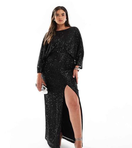 Robe longue style kimono ornée de sequins - Tfnc Plus - Modalova