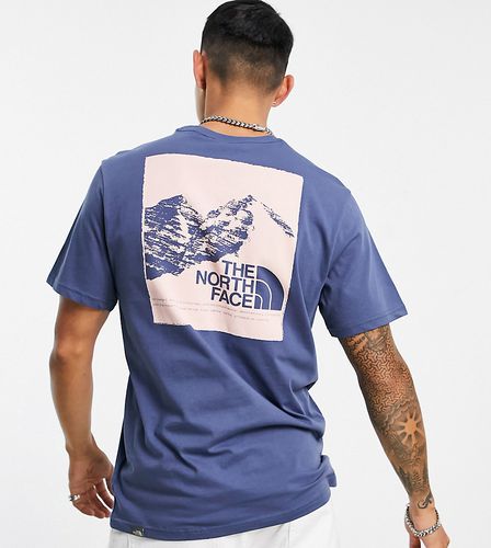 Mountain - Exclusivité ASOS - T-shirt à imprimé graphique - Bleu - The North Face - Modalova