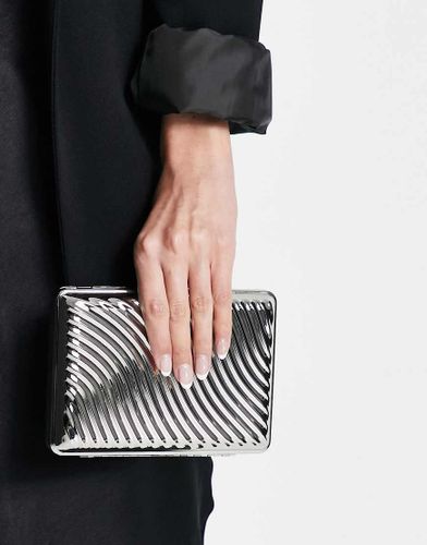 Pochette rigide en métal structuré et texture gaufrée - True Decadence - Modalova