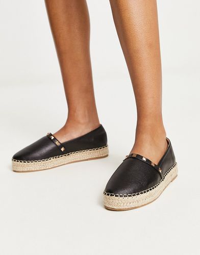 Espadrilles cloutées en imitation cuir - Truffle Collection - Modalova