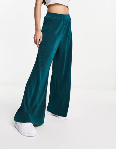 Pantalon en tissu plissé - Urban Revivo - Modalova