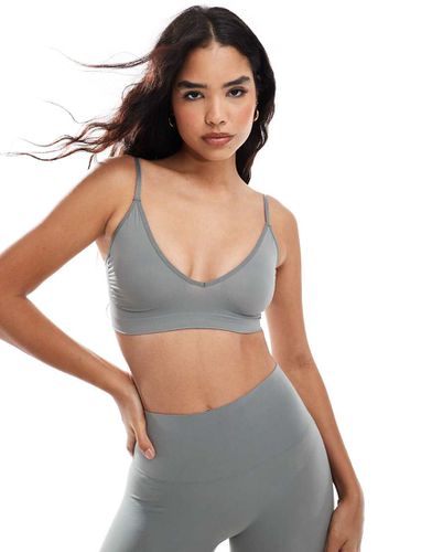 Brassière d'ensemble sans coutures avec décolleté profond en V - sauge - Vero Moda - Modalova