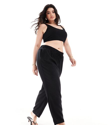 Pantalon fuselé d'ensemble en lin mélangé - Vero Moda Curve - Modalova