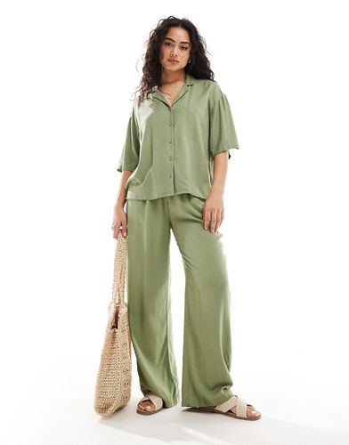 Chemise d'ensemble en aspect lin à manches courtes - Vert - Vila - Modalova