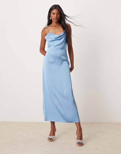 Robe longue en satin à col bénitier - ciel - Vila - Modalova