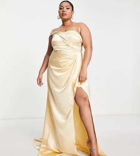 Robe asymétrique longue et drapée en satin - Champagne - Yaura Plus - Modalova