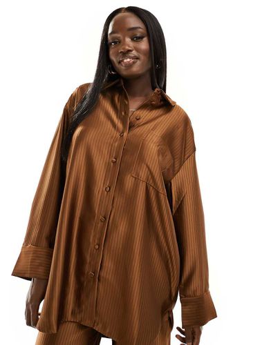 Y.A.S - Chemise d'ensemble oversize en satin à fines rayures - Yas - Modalova