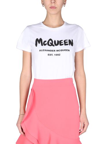 Graffito logo print t-shirt - alexander mcqueen - Modalova