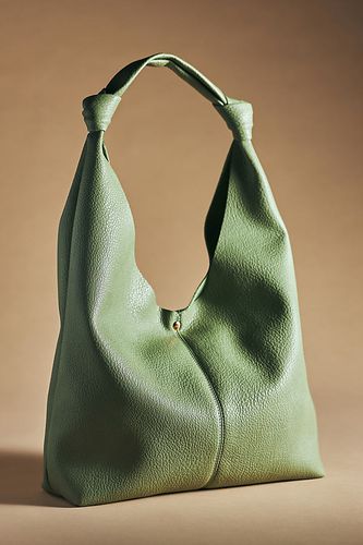 Knotted Slouchy Faux Leather Bag en Green chez - Anthropologie - Modalova