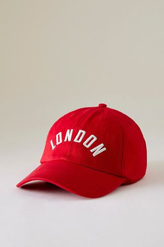 Casquette de baseball brodée London par en Red - By Anthropologie - Modalova