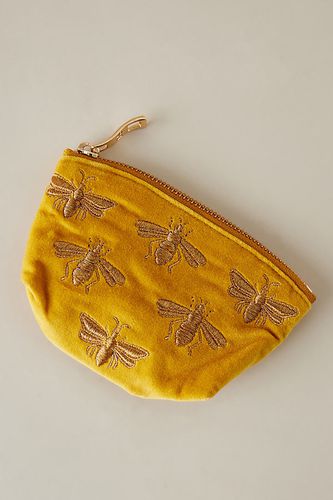 Porte-monnaie en velours abeille en Yellow chez Anthropologie - Elizabeth Scarlett - Modalova