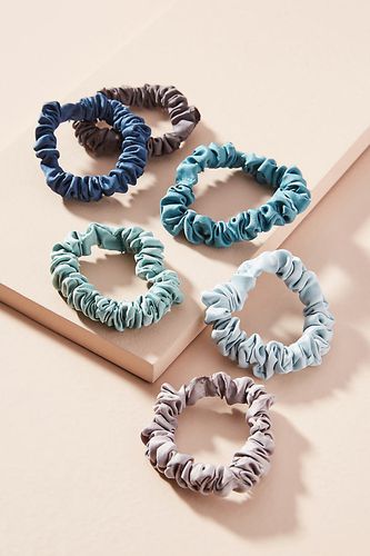 Pack of 6 Satin Hair Scrunchies en Blue chez - Anthropologie - Modalova