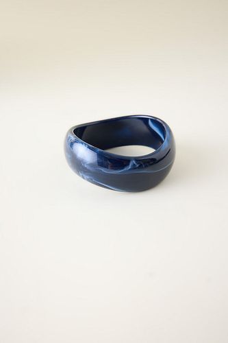 Resin Bangle Bracelet par en - By Anthropologie - Modalova