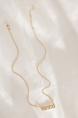 Zodiac Word Necklace chez - Anthropologie - Modalova