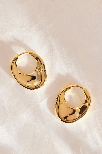 Boucles d'oreilles créoles plaquées or Volcano en Gold chez Anthropologie - PDPAOLA - Modalova