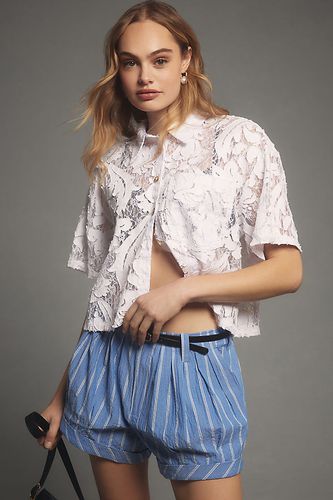 Chemise en dentelle fleurie à manches courtes en White, taille: 1 X chez Anthropologie - Pilcro - Modalova