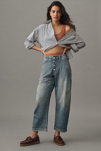 Arin Mid-Rise Barrel Jeans en Blue, taille: 33 chez Anthropologie - Pilcro - Modalova