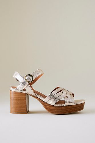 Sandales à talons Carlota en Gold taille: 36 chez Anthropologie - Esska - Modalova