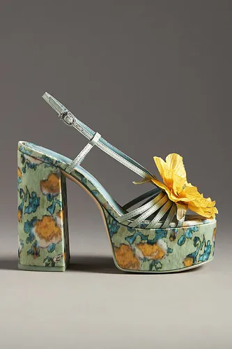 Siena Flower Platform Heels en taille: 7 chez Anthropologie - Circus NY by Sam Edelman - Modalova