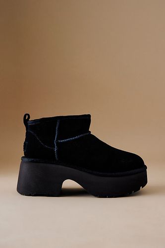 Botte Classic Ultra Mini New Heights en taille: 36 chez Anthropologie - UGG - Modalova