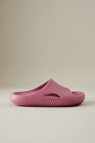 Mellow Sliders en Pink taille: 38 chez Anthropologie - Crocs - Modalova