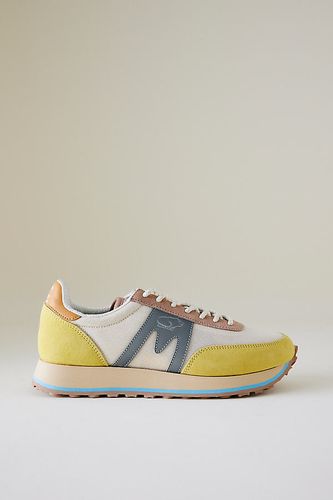 Baskets de contrôle Albatross en Yellow taille: D chez Anthropologie - Karhu - Modalova