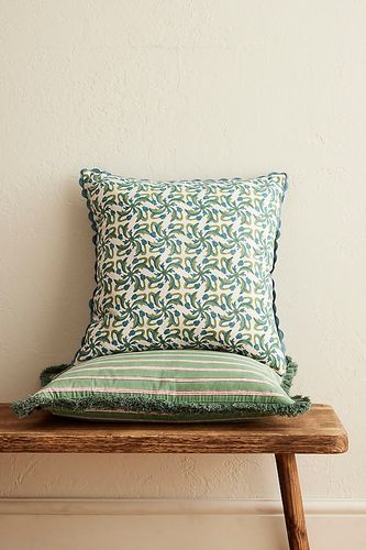 Coussin Imprimé Carreaux Rueda en Blue chez Anthropologie - Birdie Fortescue - Modalova