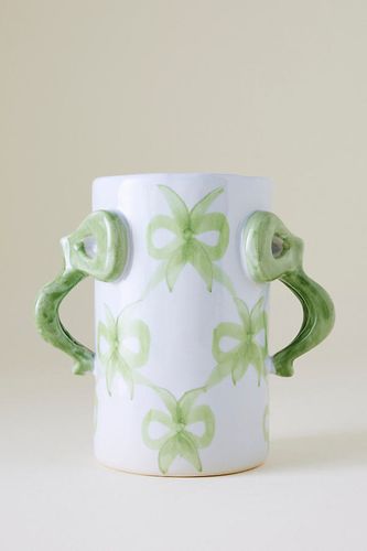Green Bow Vase chez Anthropologie - Damson Madder - Modalova