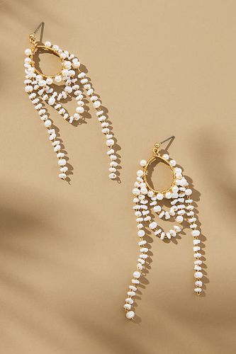 Boucles d'Oreilles Pendantes Perle Bouclée par en White - By Anthropologie - Modalova