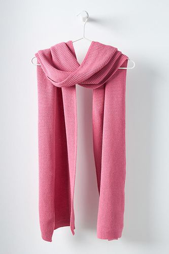 Écharpe en maille gaufrée en Pink - By Anthropologie - Modalova