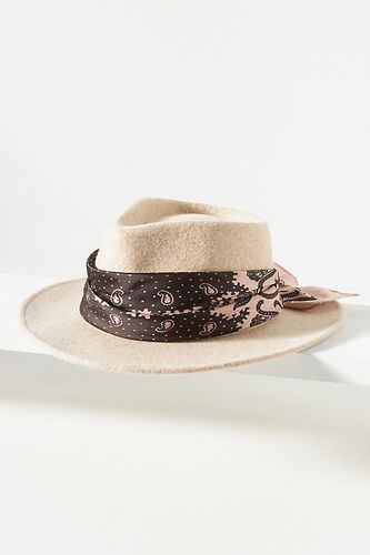 Chapeau de rancher garni d'écharpe en White chez - Anthropologie - Modalova