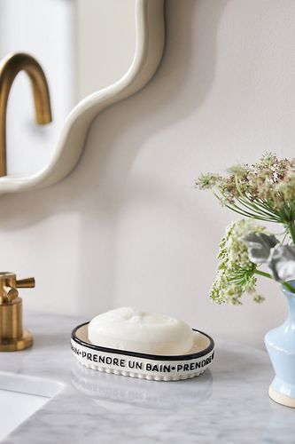 Claudette Glazed Ceramic Soap Dish en White chez - Anthropologie - Modalova