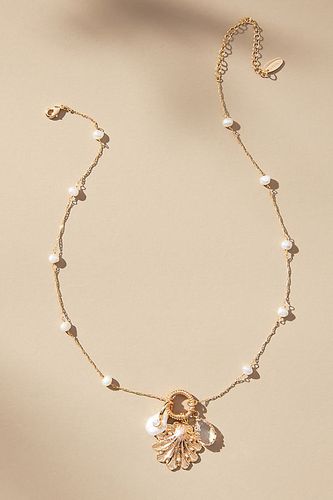 Multi Charm Beaded Necklace par en White - By Anthropologie - Modalova