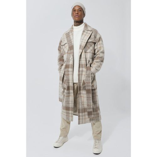 Manteau effet laine à carreaux et ceinture - Boohooman - Modalova