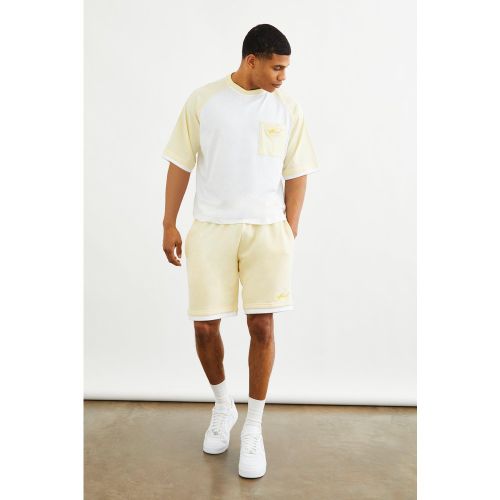 Ensemble cintré avec t-shirt et short - Boohooman - Modalova